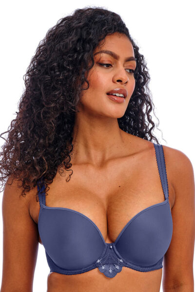 freya loveland voorgevormde plunge bh boudoir dusk front crop